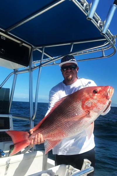 bobby-cagle-fishing-bottom-fishing-charter